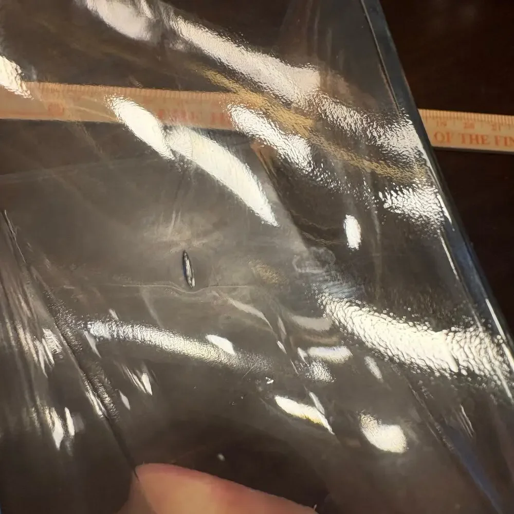 Unbranded clear glass